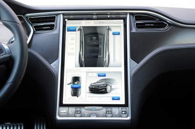 38-2012-tesla-model-s-fd-1347336823